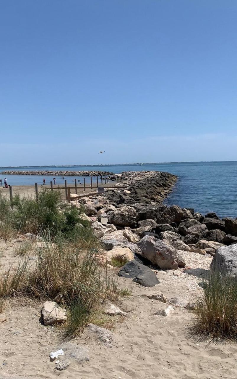 La Mer Et La Plage Au Bout Du Parc Appartement 4 Couchages Avec Jardin La Grande Motte Bagian luar foto